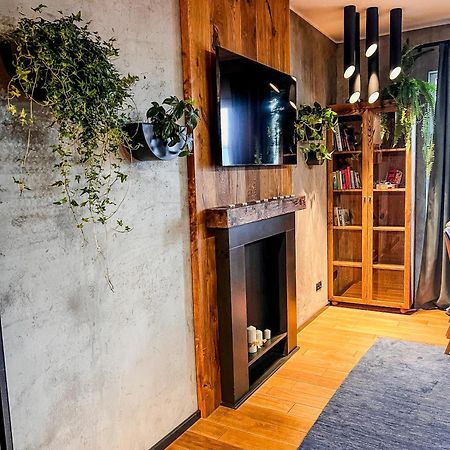 Lake Park Apartament With Free Parking Airport Netflix Apartment Varşovia Exterior foto