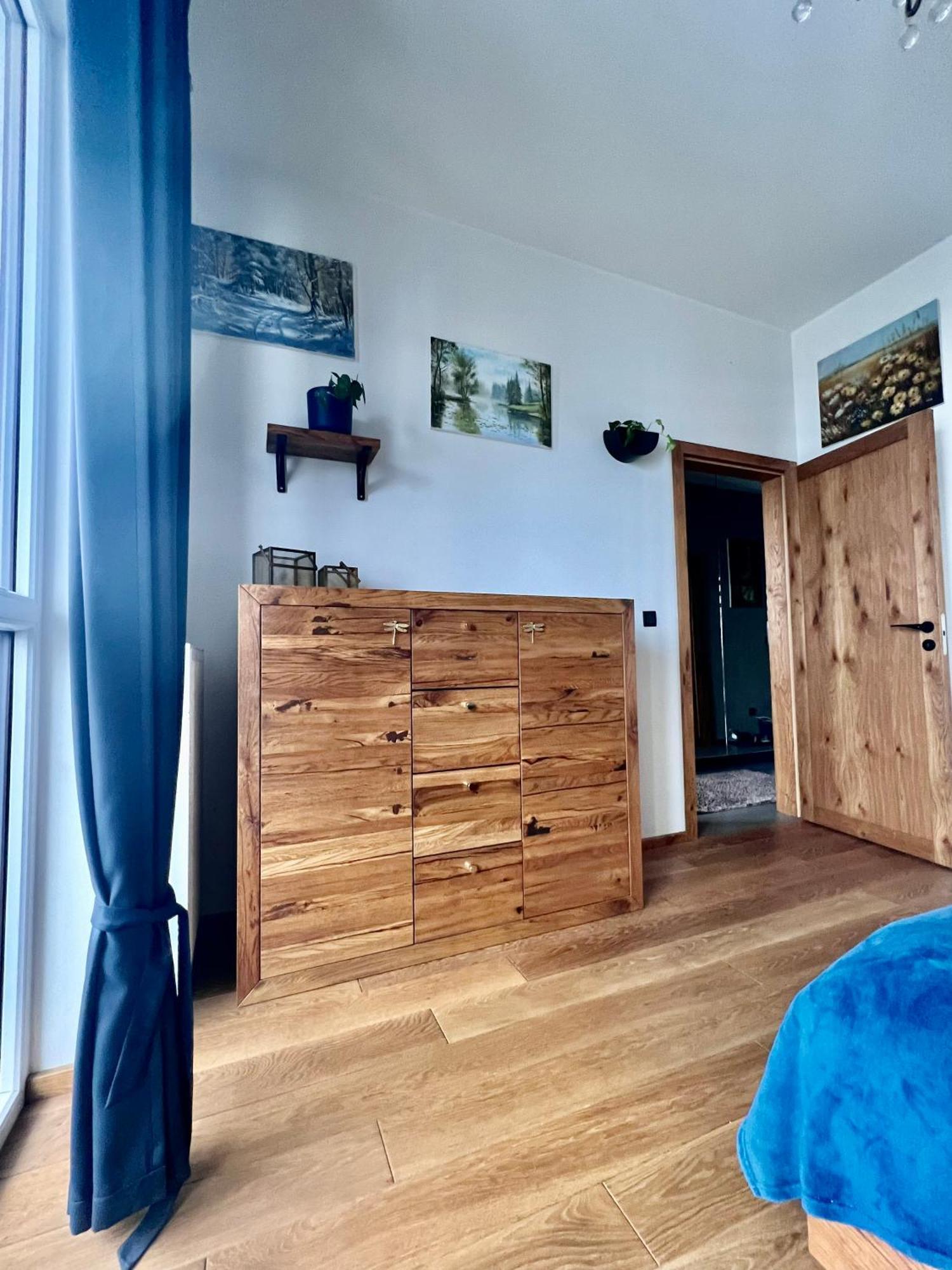 Lake Park Apartament With Free Parking Airport Netflix Apartment Varşovia Exterior foto